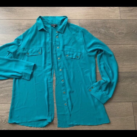 le chateau Sheer Blouse - Picture 3 of 4